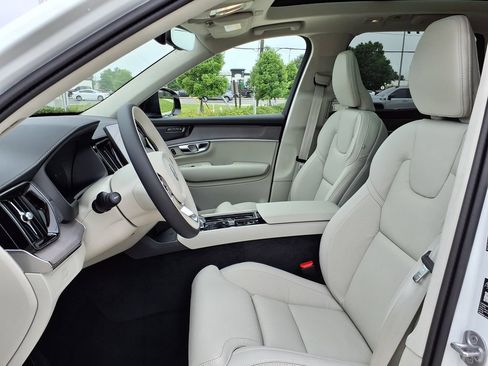 New 2026 Volvo XC90 B6 Ultra w/ Lounge Package AWD/4WD image 13