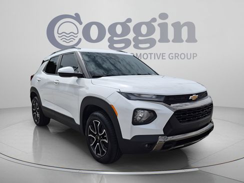 Used 2023 Chevrolet TrailBlazer ACTIV w/ Sun and Liftgate Package AWD/4WD image 6