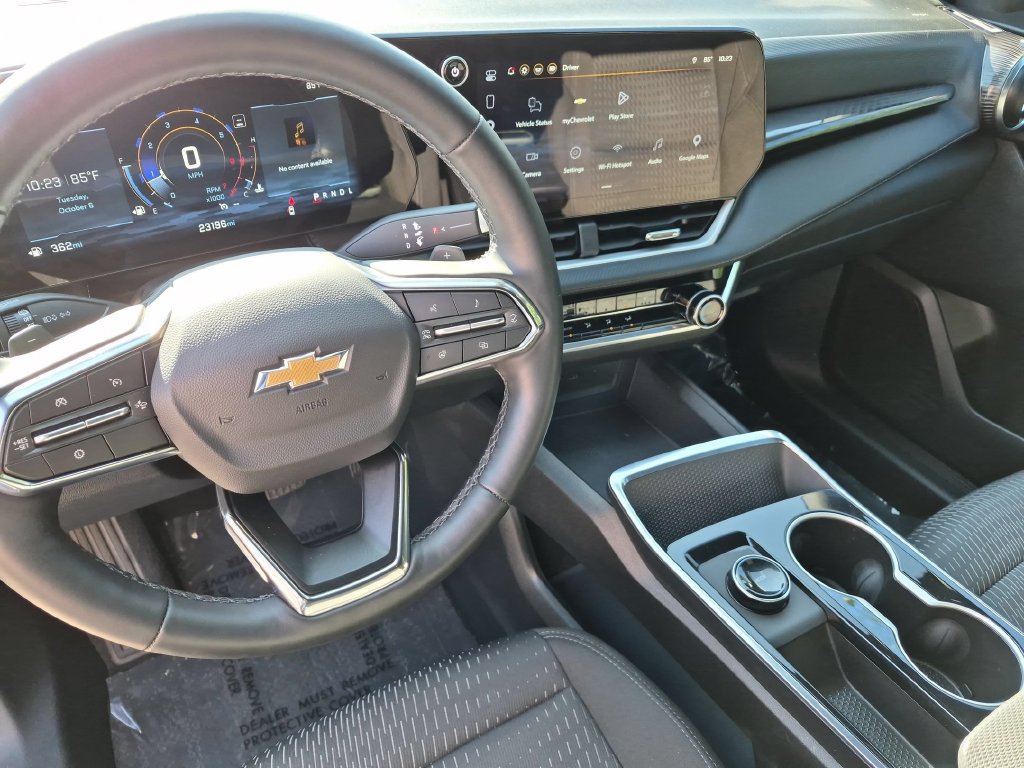 Used 2026 Chevrolet Equinox LT FWD image 11