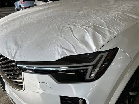 New 2026 Volvo XC90 B5 Core w/ Protection Package image 7