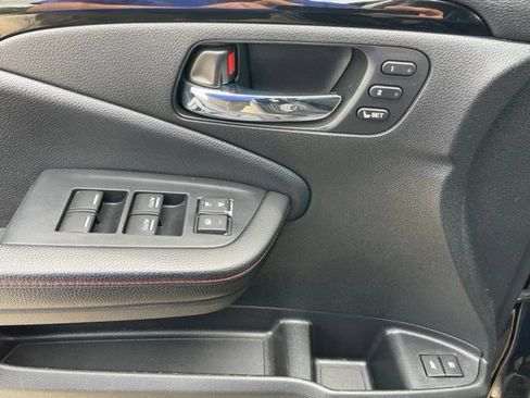 Used 2021 Honda Pilot Black Edition image 16