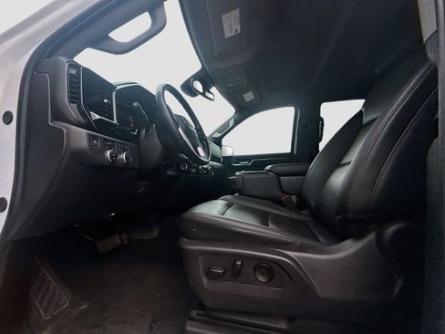 Used 2025 GMC Sierra 1500 SLT AWD/4WD image 23