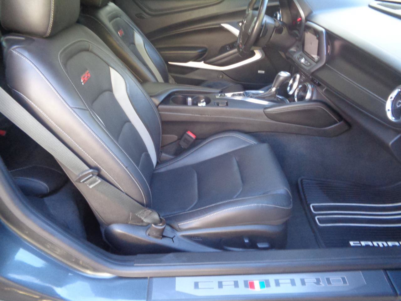 Used 2018 Chevrolet Camaro SS RWD image 24