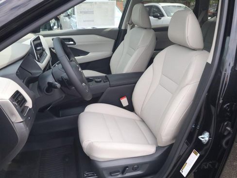 New 2026 Nissan Rogue SV AWD/4WD image 20
