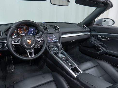 Certified 2023 Porsche 718 Boxster GTS RWD image 20