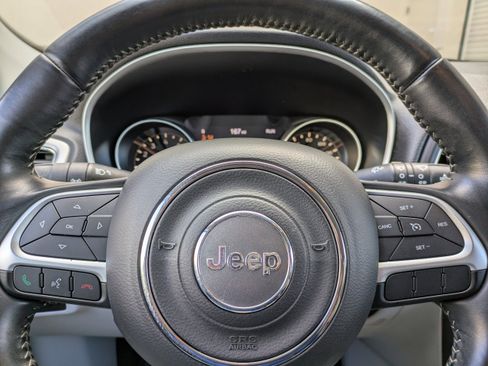 Used 2018 Jeep Compass Latitude w/ Popular Equipment Group image 21