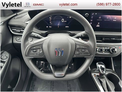 Used 2024 Buick Envista Preferred image 13