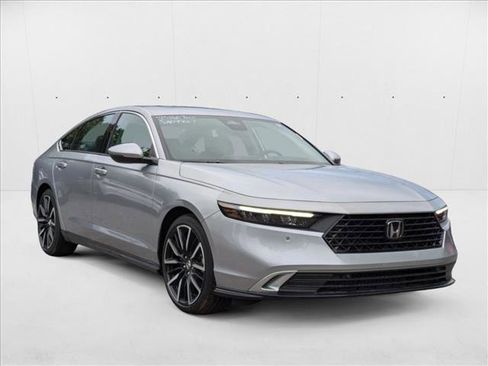 New 2025 Honda Accord Touring image 6