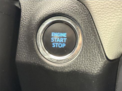 Certified 2022 Toyota RAV4 XLE image 20