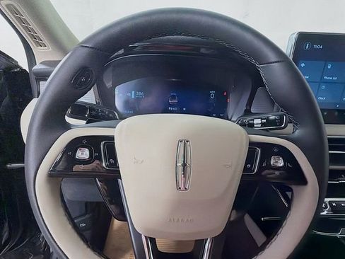 New 2026 Lincoln Corsair Premiere FWD image 12