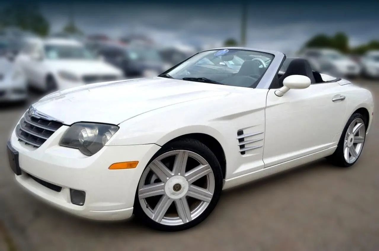 Used 2005 Chrysler Crossfire Limited RWD image 3