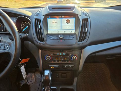 Used 2018 Ford Escape SEL image 20