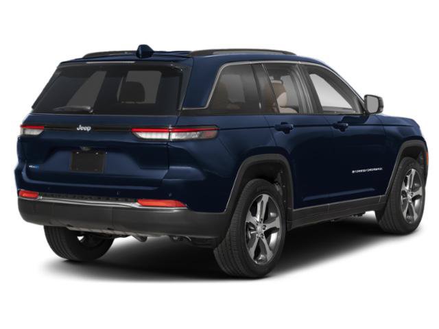 Used 2023 Jeep Grand Cherokee Trailhawk w/ Luxury Tech Group III AWD/4WD image 2