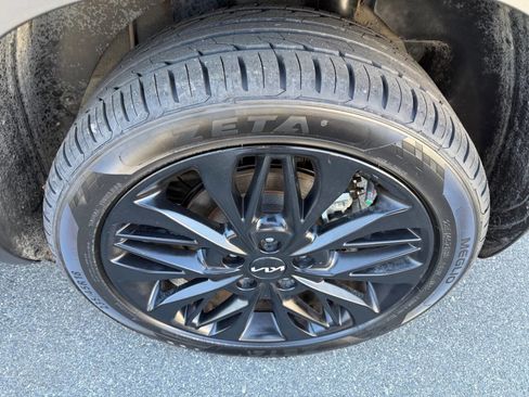 Used 2022 Kia Seltos Nightfall Edition image 26