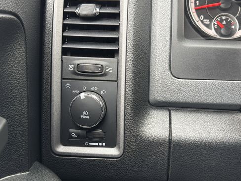 Used 2018 RAM 1500 Express w/ Express Value Package image 22