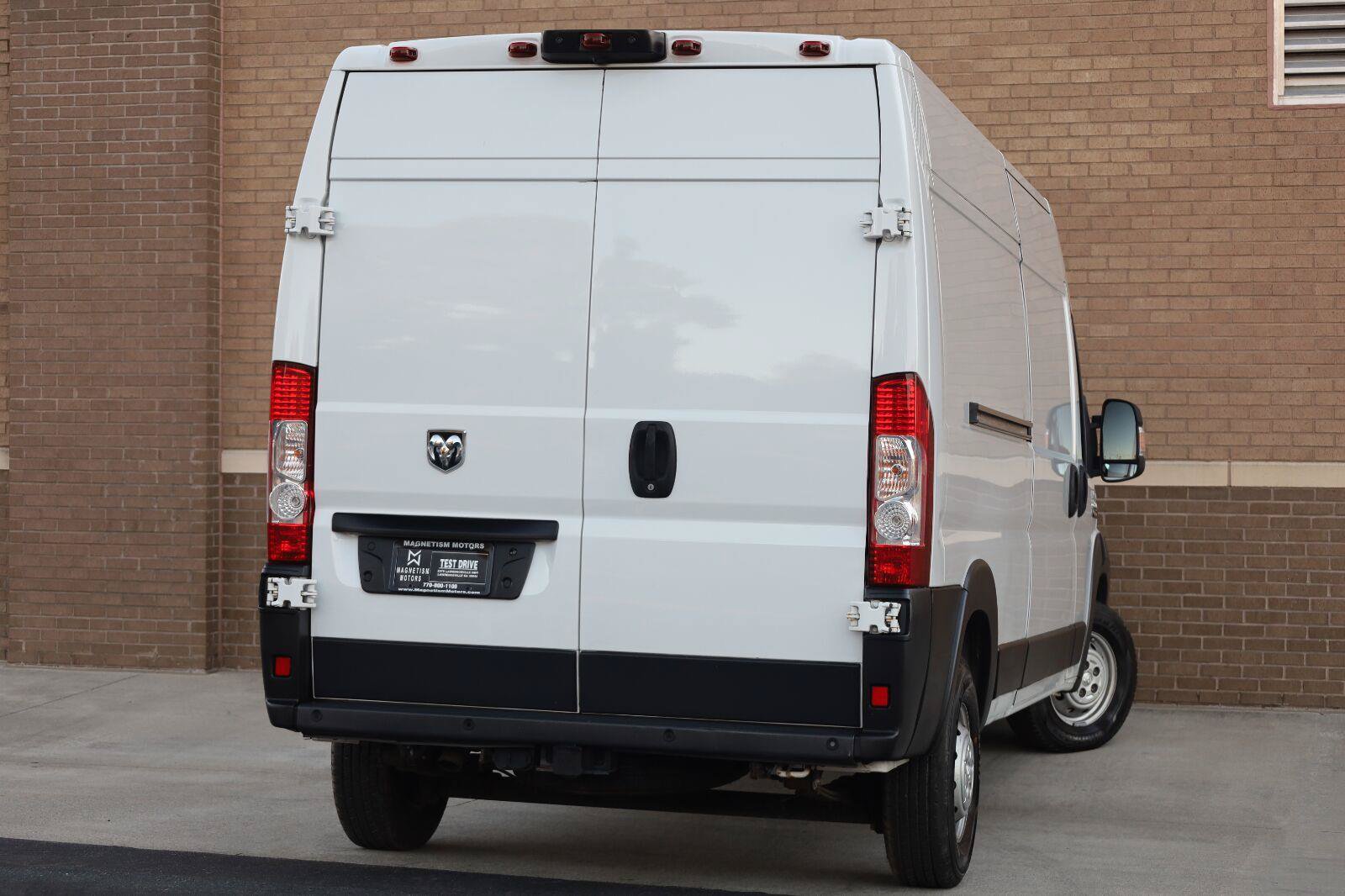 Used 2016 RAM ProMaster 2500 w/ Mopar Trailer Tow Group FWD image 10