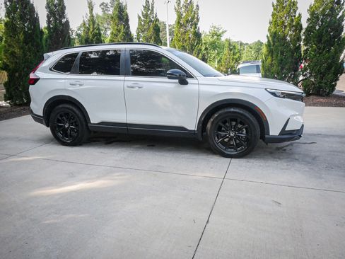 Used 2024 Honda CR-V Sport image 11