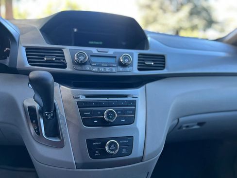 Used 2016 Honda Odyssey LX image 14