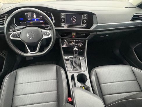 Used 2024 Volkswagen Jetta SE FWD image 15