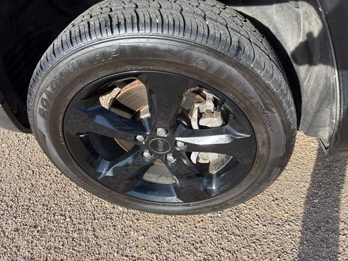 Used 2022 Jeep Grand Cherokee L Limited w/ Luxury Tech Group II image 25