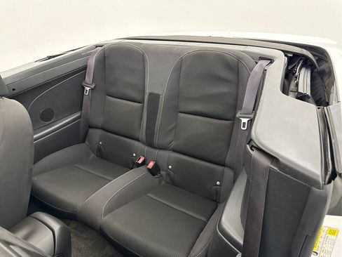 Used 2015 Chevrolet Camaro LT RWD image 18