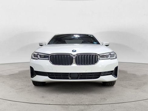 Used 2023 BMW 530e w/ Executive Package image 9