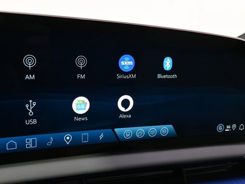 New 2025 Cadillac Optiq Sport 1 image 25