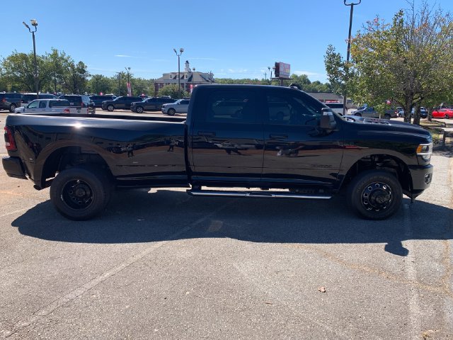 Used 2024 RAM 3500 Laramie w/ Night Edition AWD/4WD image 4