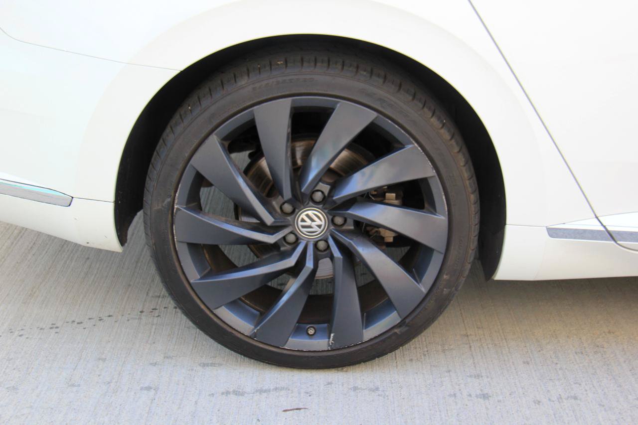 Used 2020 Volkswagen Arteon SEL FWD image 32