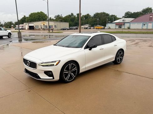 Used 2019 Volvo S60 T6 R-Design AWD/4WD image 7