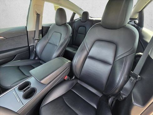 Used 2021 Tesla Model 3 Performance image 14