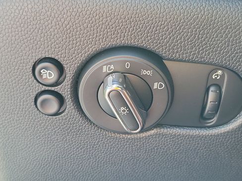 Used 2024 MINI Cooper S FWD image 34