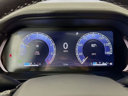 New 2025 Jeep Grand Cherokee Altitude image 12