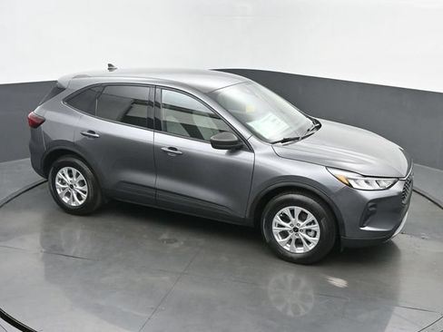 Used 2025 Ford Escape Active AWD/4WD image 42