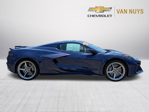Used 2025 Chevrolet Corvette E-Ray AWD/4WD image 4