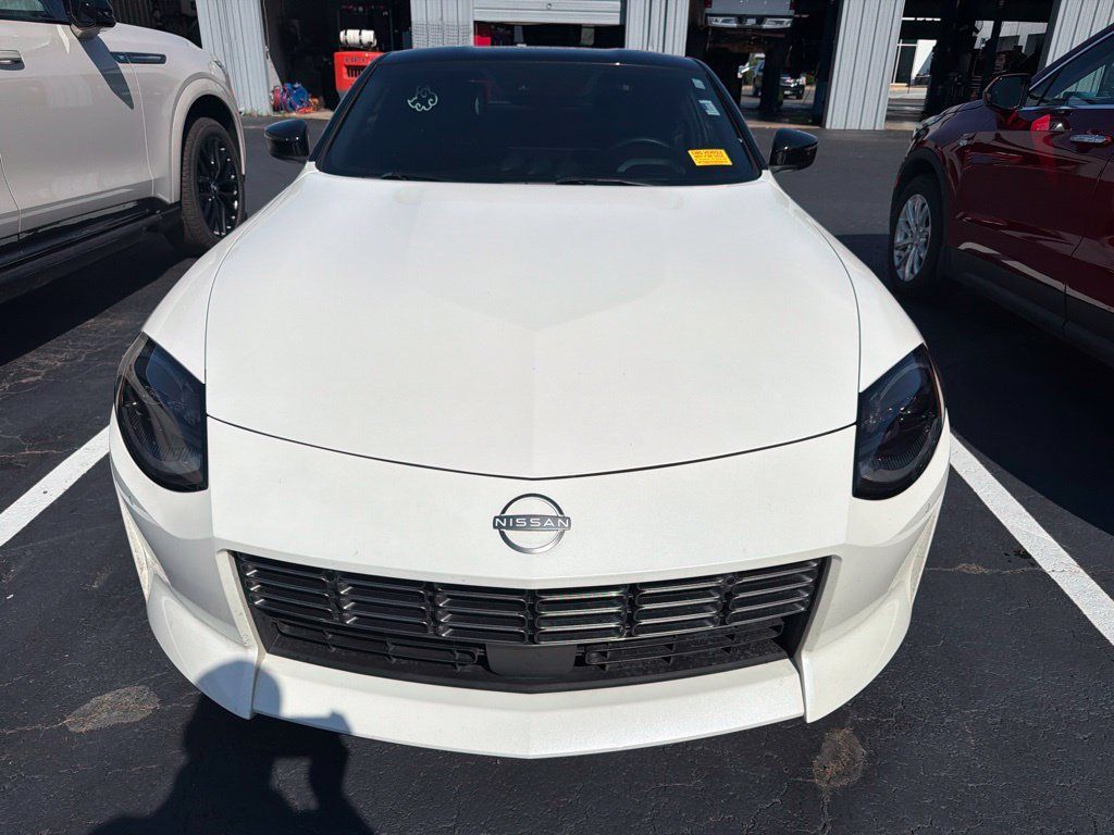 Used 2025 Nissan Z Sport w/ Floor Mat Package RWD image 2