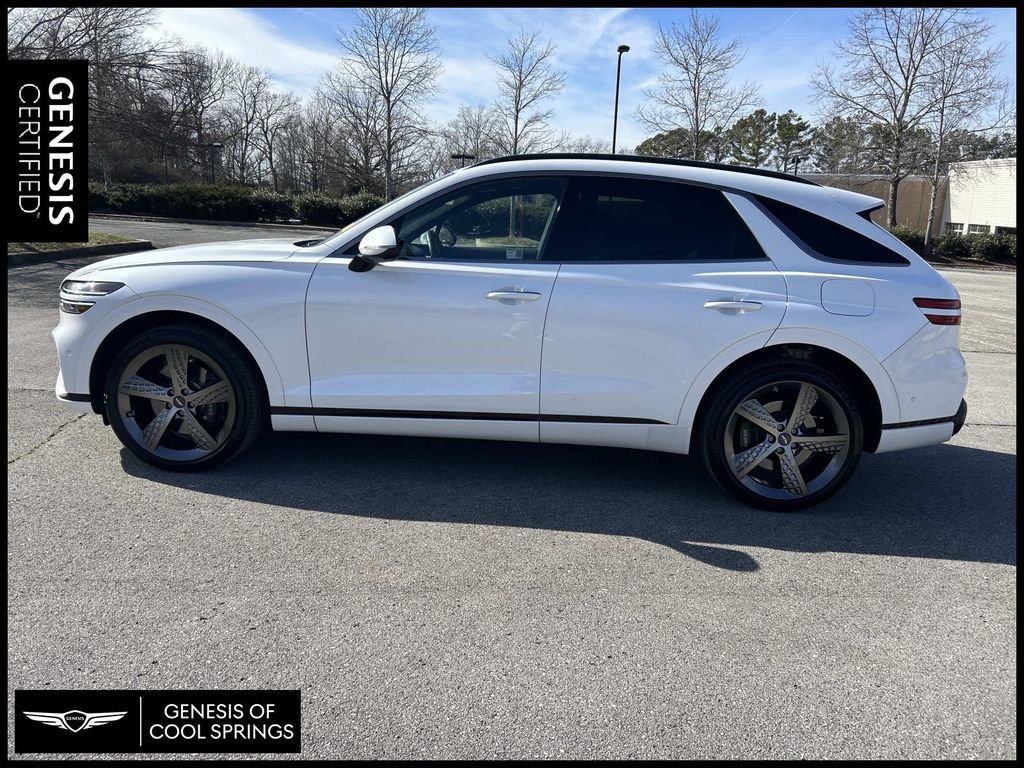Used 2025 Genesis GV70 3.5T Sport w/ Sport Advanced Package AWD/4WD image 4