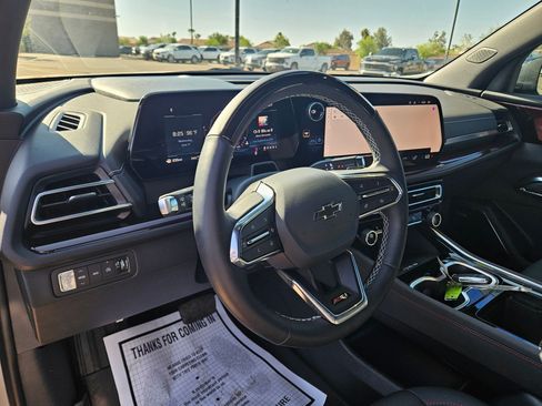Certified 2024 Chevrolet Traverse Z71 w/ Enhanced Driving Package AWD/4WD image 15