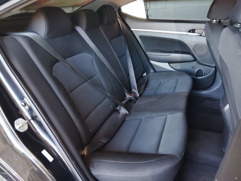 Used 2019 Hyundai Elantra SEL w/ Cargo Package FWD image 16