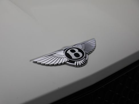 Certified 2021 Bentley Bentayga image 9
