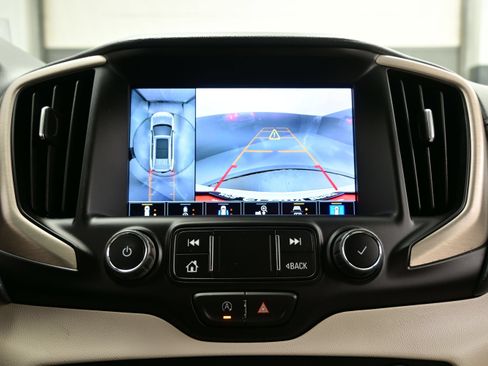 Used 2023 GMC Terrain Denali w/ Denali Premium Package AWD/4WD image 21