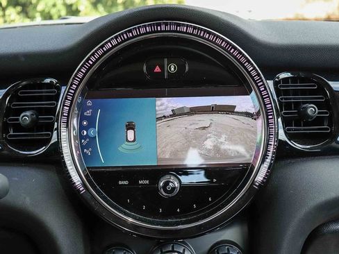 Used 2023 MINI Cooper 2-Door Hardtop FWD image 30