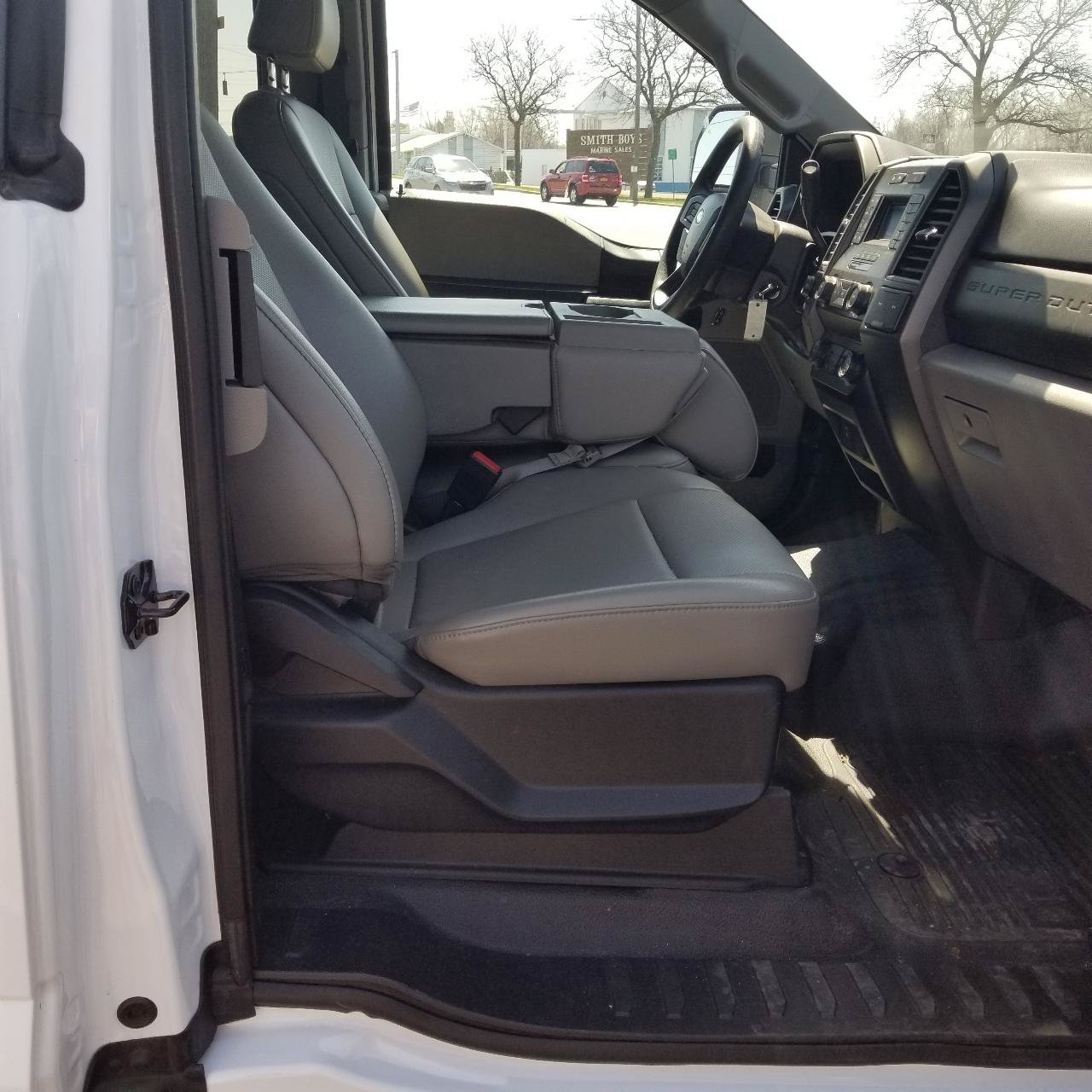 Used 2020 Ford F250 XL w/ Power Equipment Group AWD/4WD image 17