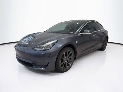 Used 2019 Tesla Model 3 Standard image 3