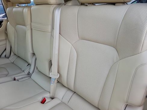 Used 2018 Lexus LX 570 LX 570 image 11