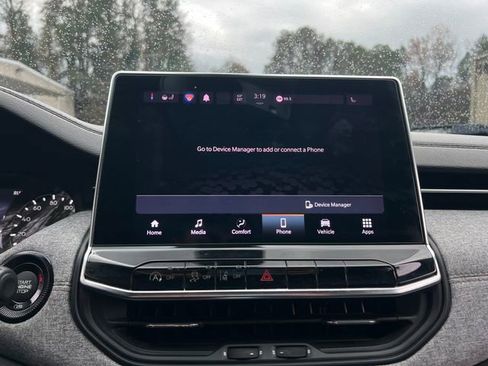 Used 2022 Jeep Compass Latitude w/ Sun and Sound Group image 24