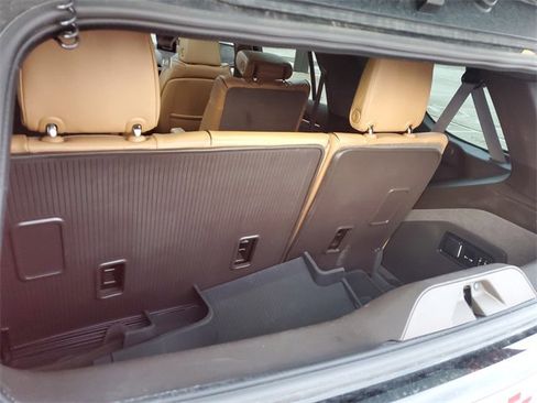 Used 2022 Cadillac Escalade Sport w/ LPO, Floor Liner Package image 33