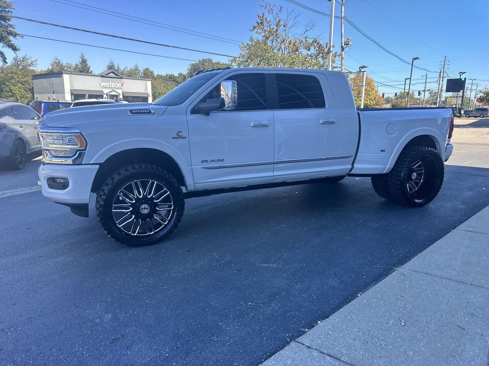 Used 2020 RAM 3500 Limited AWD/4WD image 34