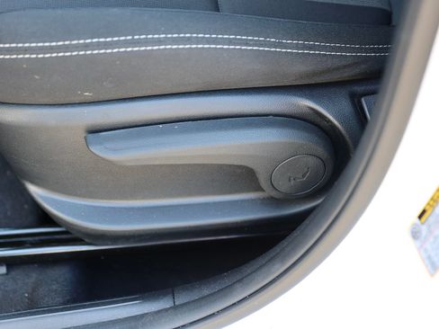 Certified 2023 Hyundai Venue SEL w/ Cargo Package FWD image 15