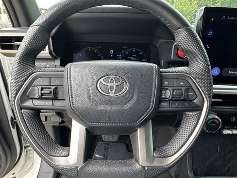 Used 2024 Toyota Tacoma TRD Off-Road AWD/4WD image 12